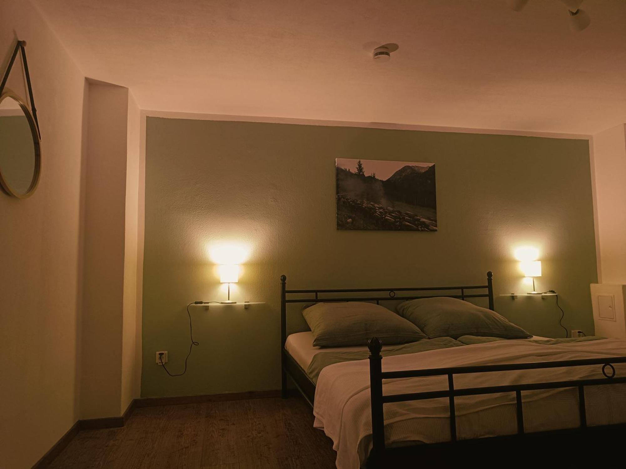 Berghof-Glueck Lägenhet Kaufbeuren Exteriör bild